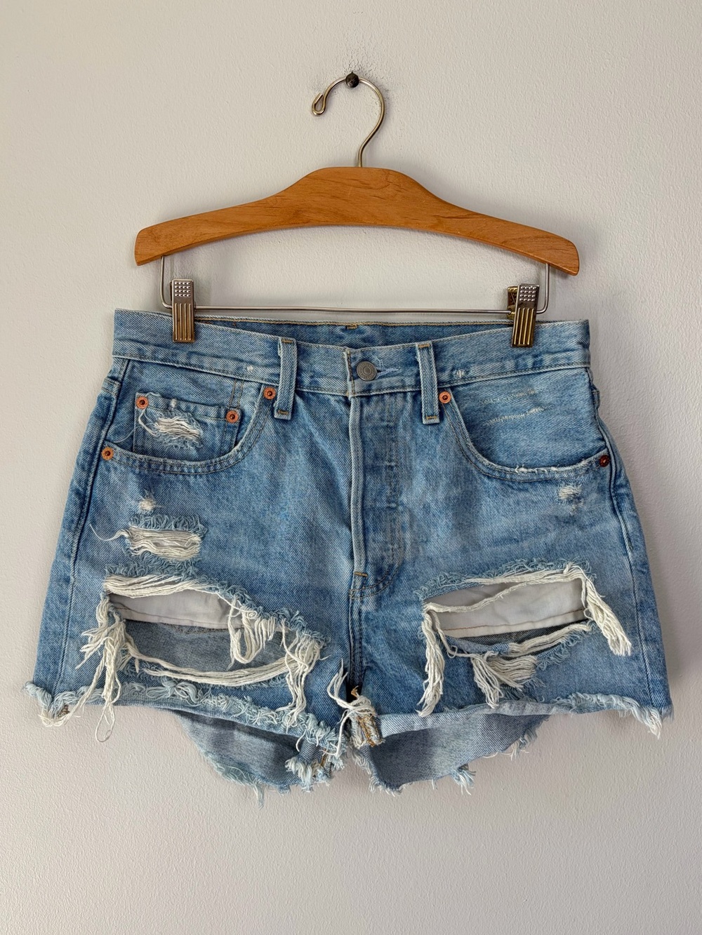 Levi’s 501s Distressed Jean Shorts Boho Festival Summer Beach Concert